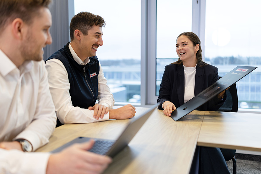Besprechung im Büro
